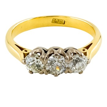 18ct gold Diamond 3 stone Ring size O